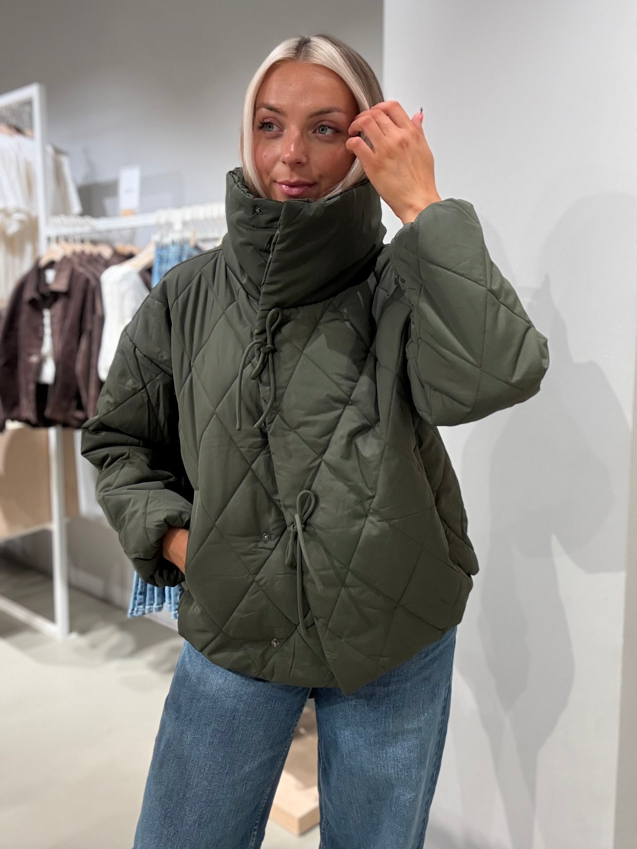 VIBUMBLE Jacket - Deep Depths